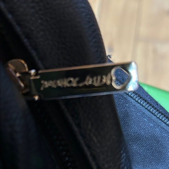 Betsey Johnson Quilted Heart Backpack with Gold Chain - Picture 3 of 7